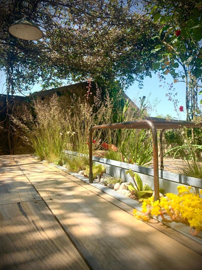 Cote Jardin Panzió Sainte-Suzanne  Kültér fotó
